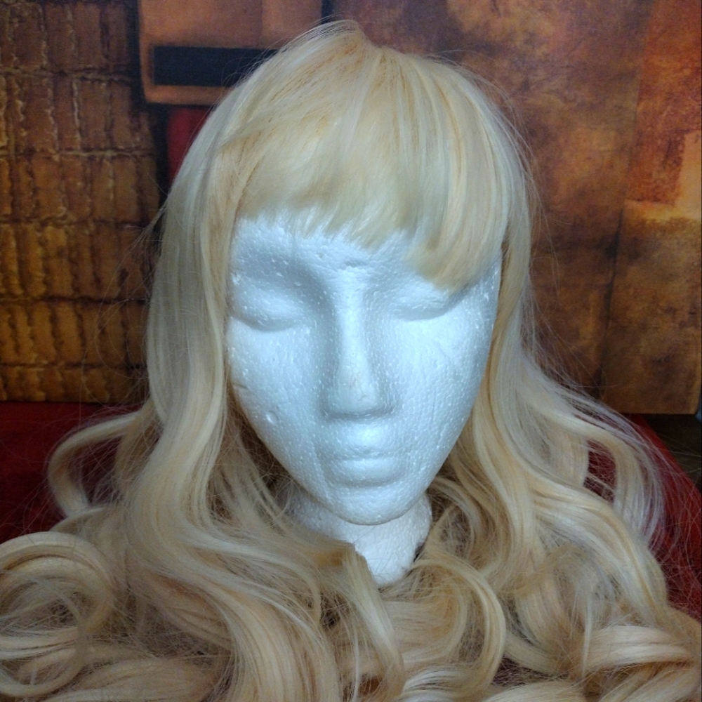 Blonde curly Wig